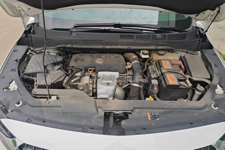 Used Buick GL6 2021 323T Mild Hybrid Connect Luxury Model Engine Bay