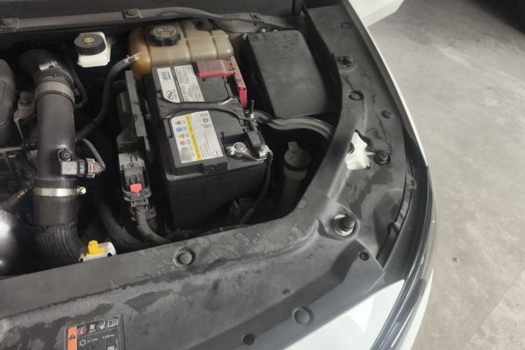 Used Buick GL6 2021 323T Mild Hybrid Connect Luxury Model Engine Bay Left