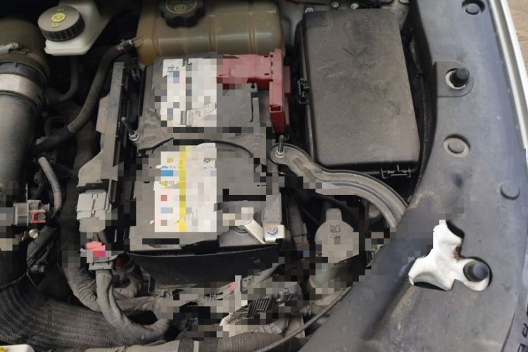 Used Buick GL6 2021 323T Mild Hybrid Connect Luxury Model Engine Bay Left