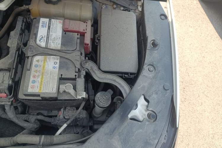 Used Buick GL6 2021 323T Mild Hybrid Connect Luxury Model Engine Bay Left