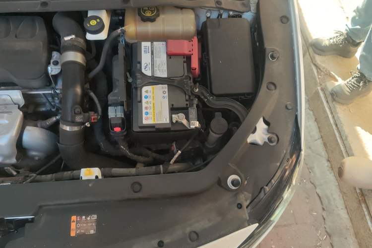 Used Buick GL6 2021 323T Mild Hybrid Connect Luxury Model Engine Bay Left