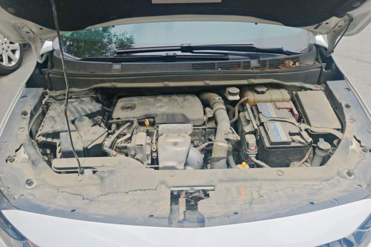 Used Buick GL6 2021 323T Mild Hybrid Connect Luxury Model Engine Bay