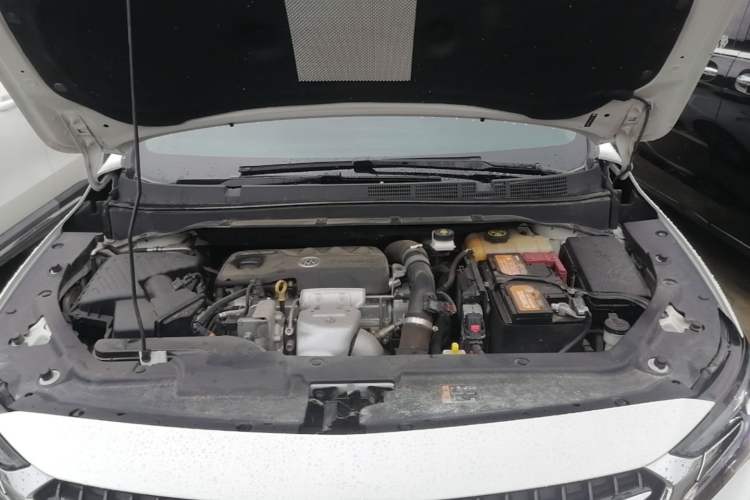 Used Buick GL6 2021 323T Mild Hybrid Connect Luxury Model Engine Bay