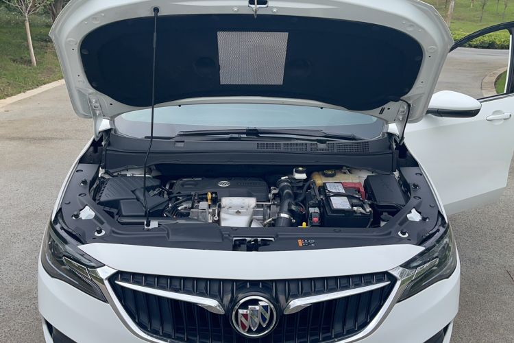 Used Buick GL6 2021 323T Mild Hybrid Connect Luxury Model Engine Bay