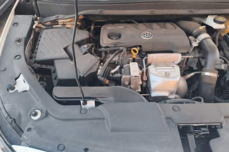 Used Buick GL6 2021 323T Mild Hybrid Connect Luxury Model Engine Bay Right
