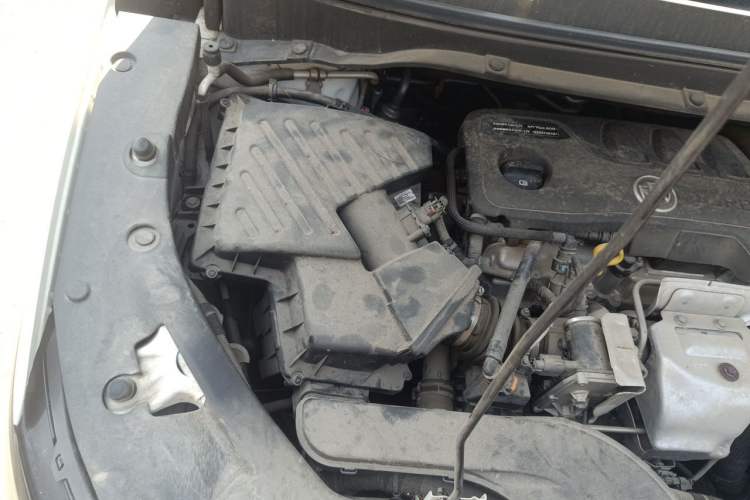 Used Buick GL6 2021 323T Mild Hybrid Connect Luxury Model Engine Bay Right