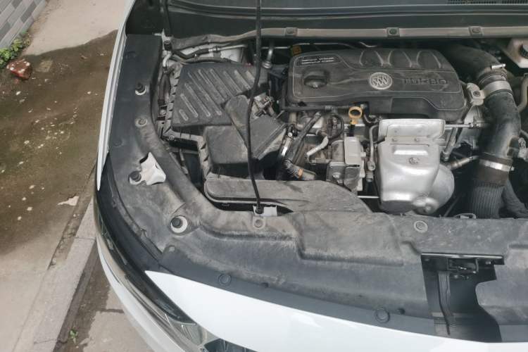 Used Buick GL6 2021 323T Mild Hybrid Connect Prestige Model Engine Bay Right