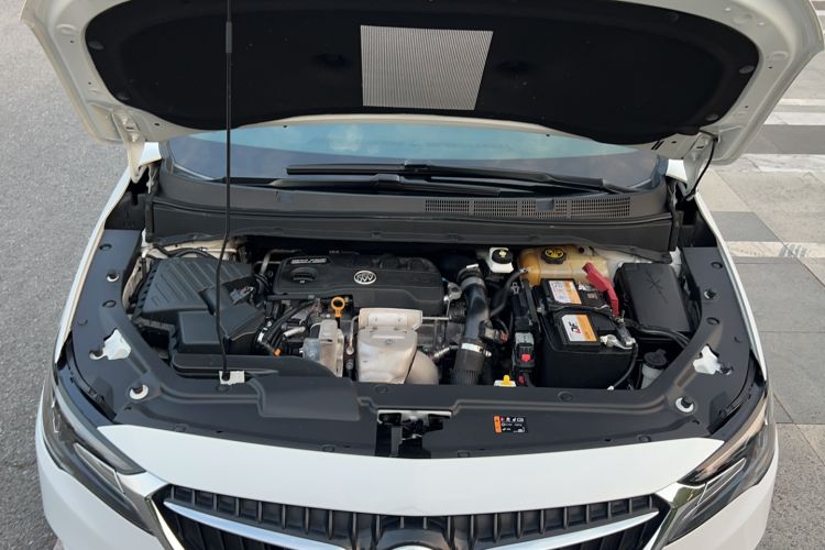 Used Buick GL6 2021 323T Mild Hybrid Connect Luxury Model Engine Bay
