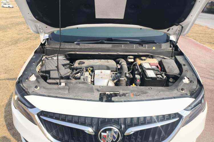 Used Buick GL6 2021 323T Mild Hybrid Connect Luxury Model Engine Bay