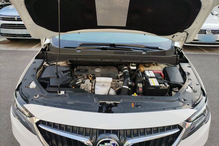 Used Buick GL6 2021 323T Mild Hybrid Connect Luxury Model Engine Bay