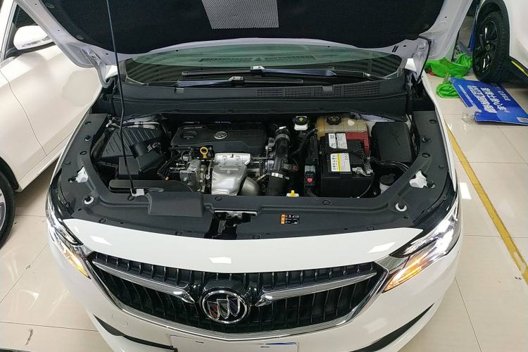 Used Buick GL6 2021 323T Mild Hybrid Connect Luxury Model Engine Bay