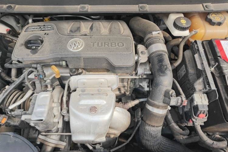 Used Buick GL6 2021 323T Mild Hybrid Connect Luxury Model Engine Bay