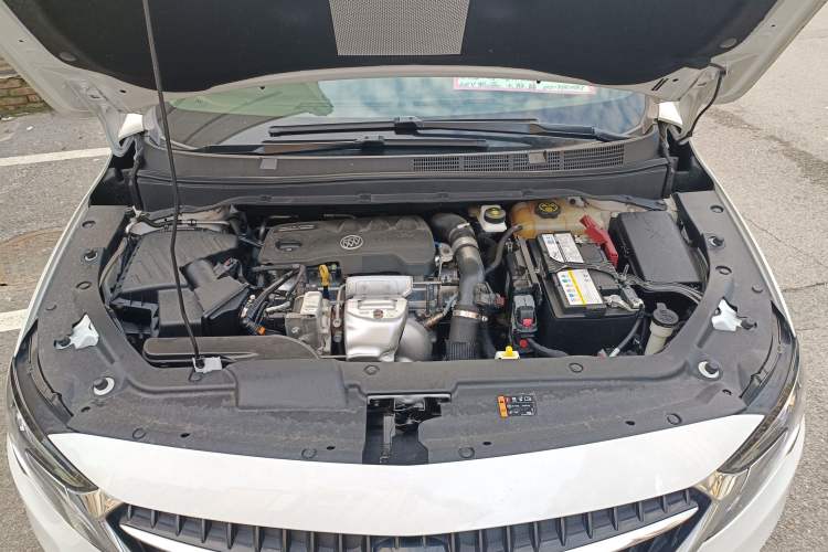 Used Buick GL6 2021 323T Mild Hybrid Connect Luxury Model Engine Bay