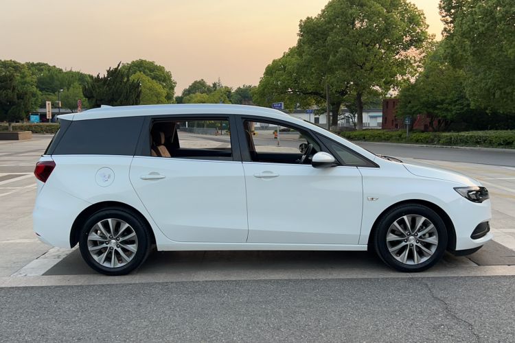 Used Buick GL6 2021 323T Mild Hybrid Connect Luxury Model Exterior 2