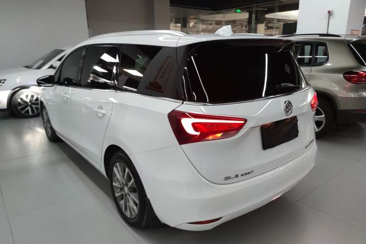 Used Buick GL6 2021 323T Mild Hybrid Connect Luxury Model Exterior 2