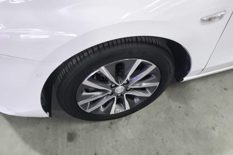 Used Buick GL6 2021 323T Mild Hybrid Connect Prestige Model Exterior 4