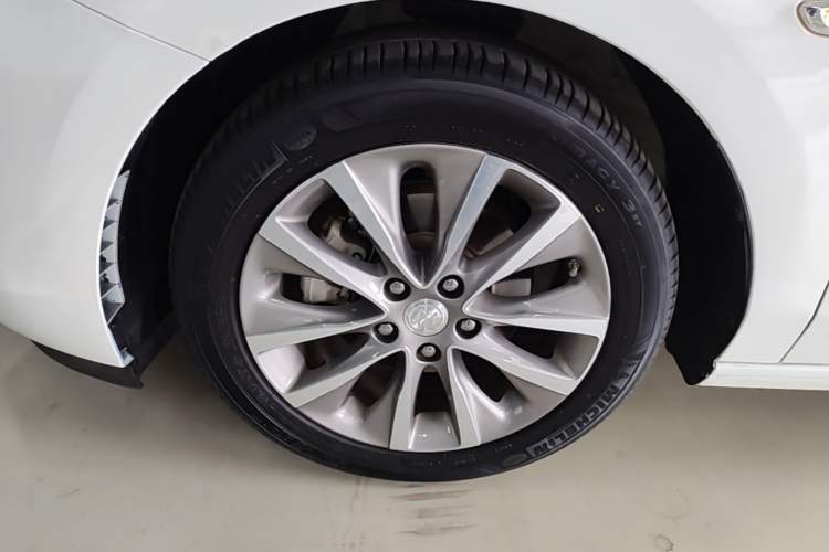 Used Buick GL6 2021 323T Mild Hybrid Connect Luxury Model Exterior 4