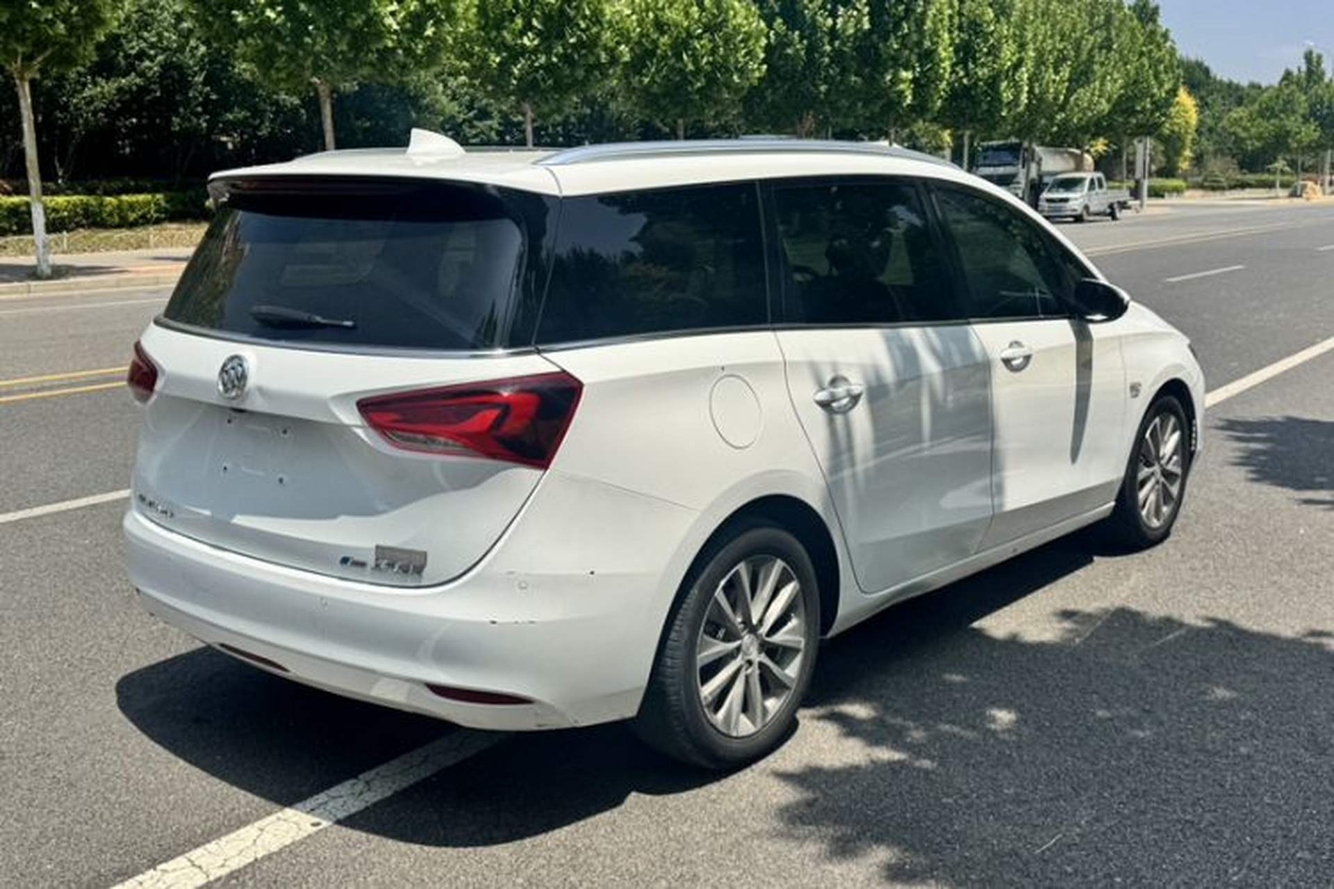 Used Buick GL6 2021 323T Mild Hybrid Connect Luxury Model Exterior 4