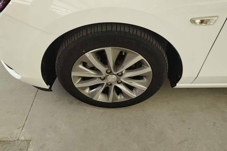 Used Buick GL6 2021 323T Mild Hybrid Connect Luxury Model Exterior 4