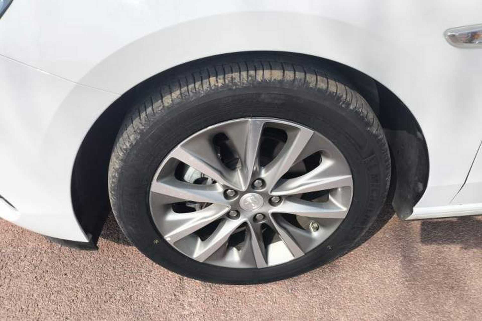 Used Buick GL6 2021 323T Mild Hybrid Connect Luxury Model Exterior 4