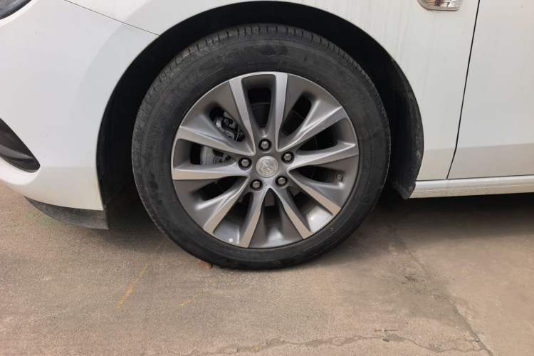 Used Buick GL6 2021 323T Mild Hybrid Connect Luxury Model Exterior 4