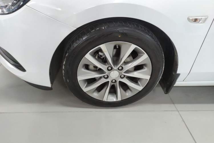 Used Buick GL6 2021 323T Mild Hybrid Connect Luxury Model Exterior 4