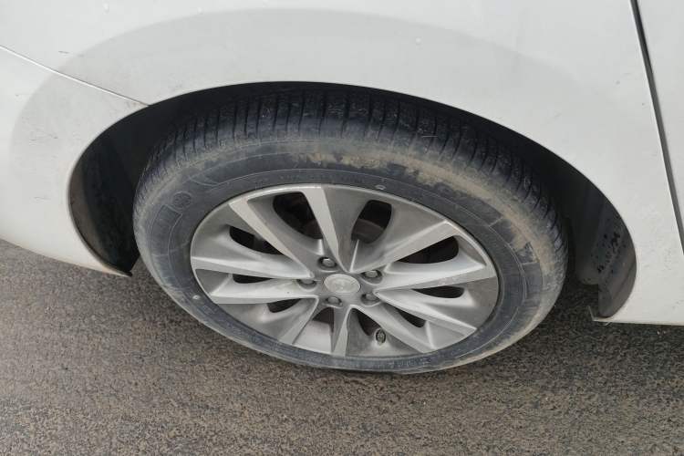 Used Buick GL6 2021 323T Mild Hybrid Connect Luxury Model Exterior 5
