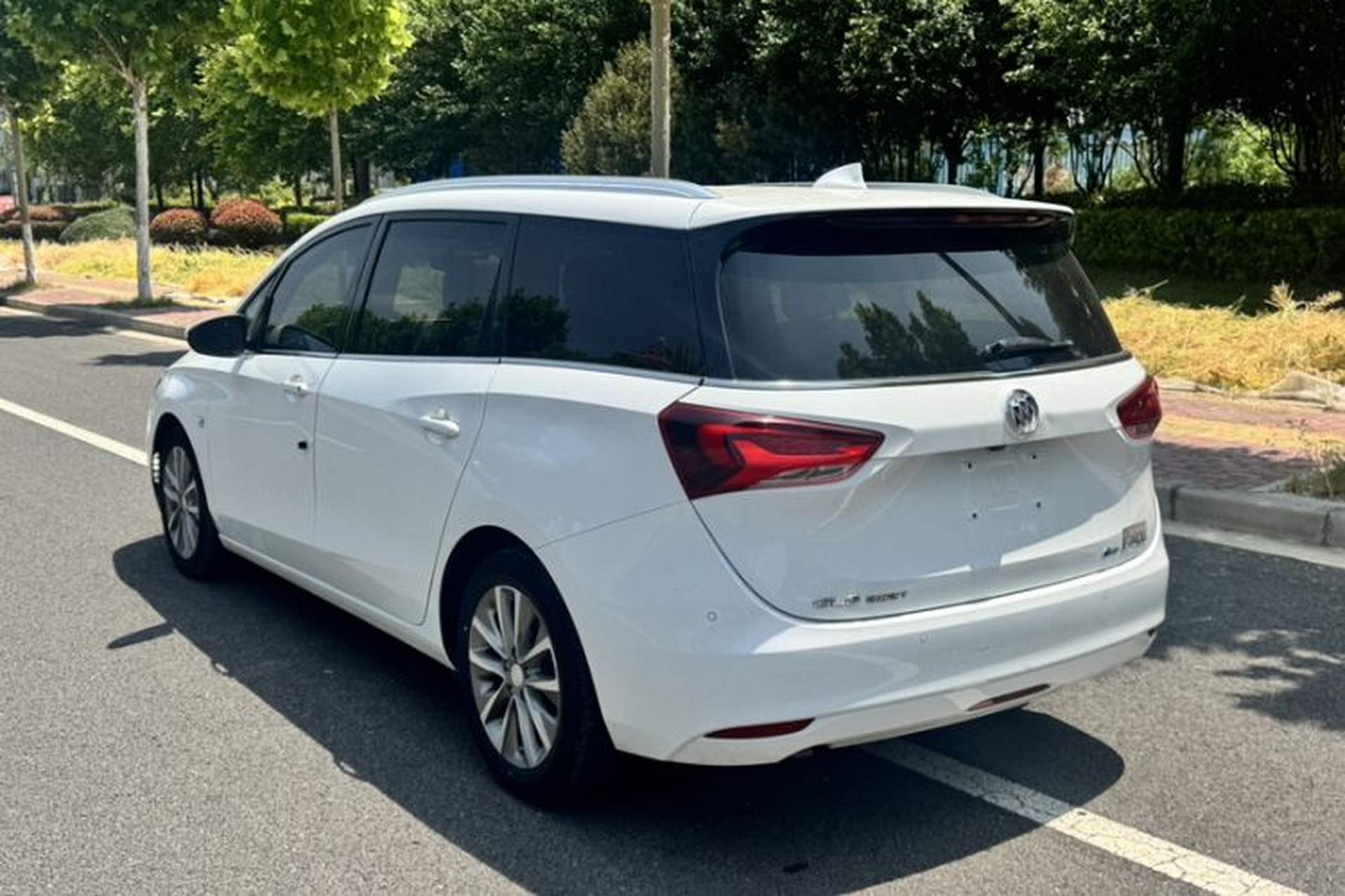 Used Buick GL6 2021 323T Mild Hybrid Connect Luxury Model Exterior 5
