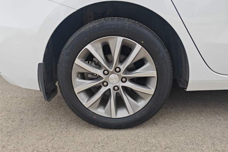 Used Buick GL6 2021 323T Mild Hybrid Connect Luxury Model Exterior 5
