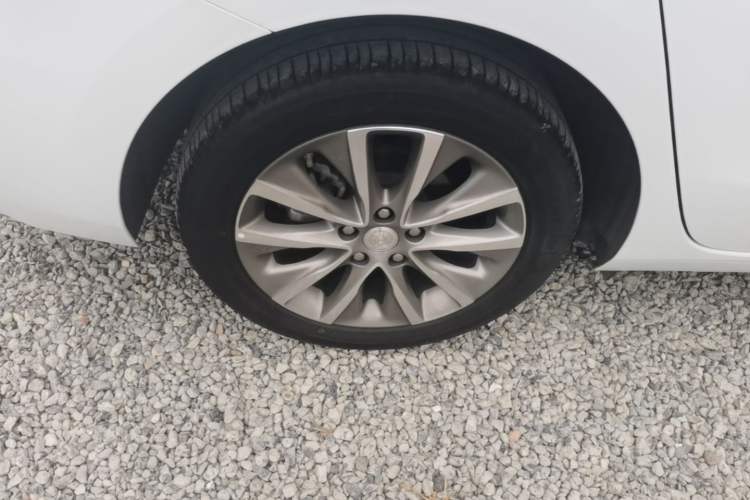 Used Buick GL6 2021 323T Mild Hybrid Connect Luxury Model Exterior 5
