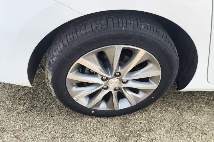 Used Buick GL6 2021 323T Mild Hybrid Connect Luxury Model Exterior 5
