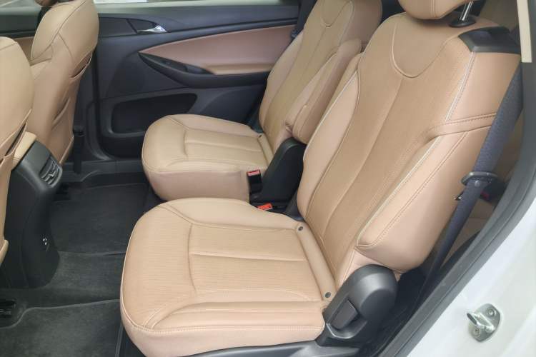 Used Buick GL6 2021 323T Mild Hybrid Connect Luxury Model Exterior 6