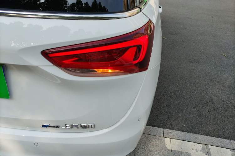 Used Buick GL6 2021 323T Mild Hybrid Connect Luxury Model Exterior 6