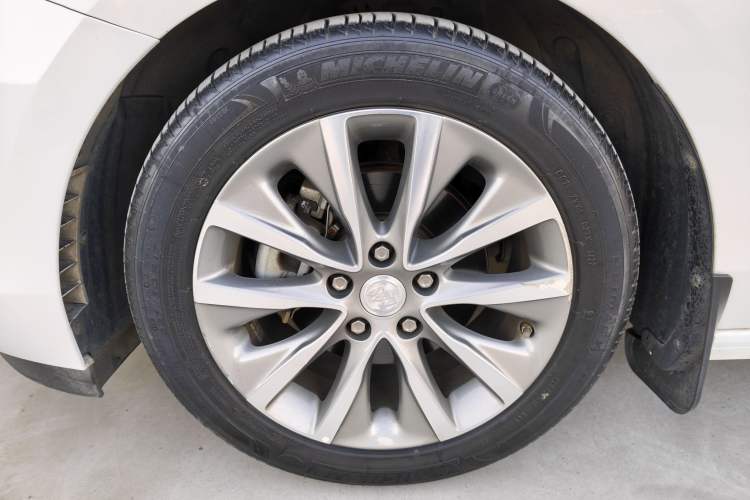 Used Buick GL6 2021 323T Mild Hybrid Connect Luxury Model Exterior 7