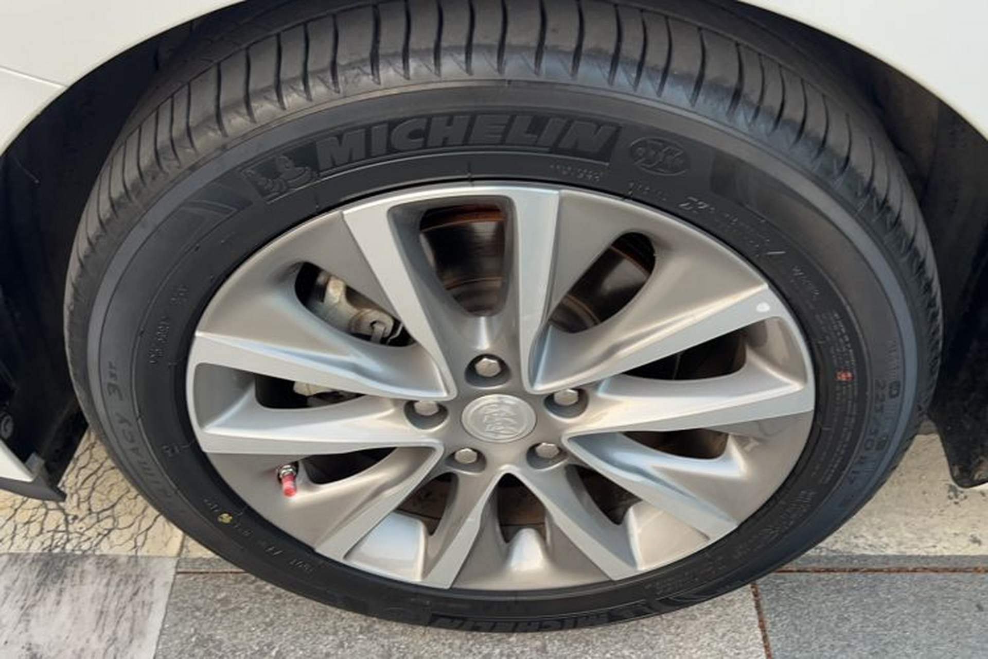 Used Buick GL6 2021 323T Mild Hybrid Connect Luxury Model Exterior 9