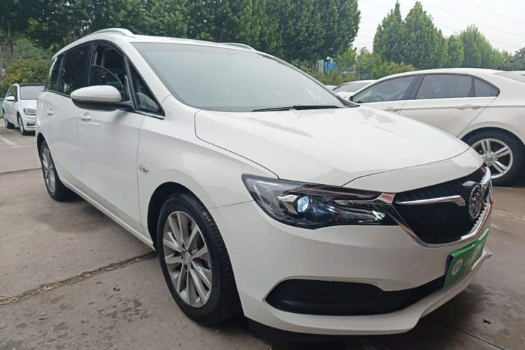 Used Buick GL6 2021 323T Mild Hybrid Connect Luxury Model Front Right 45 Deg