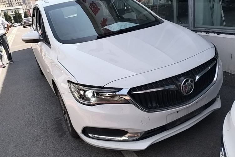 Used Buick GL6 2021 323T Mild Hybrid Connect Prestige Model Front Right 45 Deg