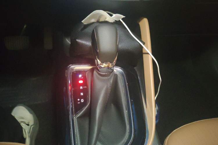 Used Buick GL6 2021 323T Mild Hybrid Connect Luxury Model Gear Lever