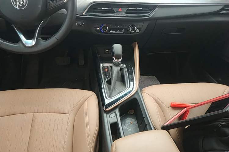 Used Buick GL6 2021 323T Mild Hybrid Connect Luxury Model Gear Lever
