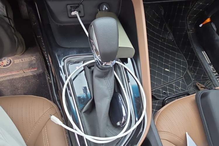 Used Buick GL6 2021 323T Mild Hybrid Connect Luxury Model Gear Lever