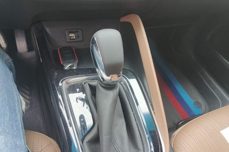 Used Buick GL6 2021 323T Mild Hybrid Connect Luxury Model Gear Lever