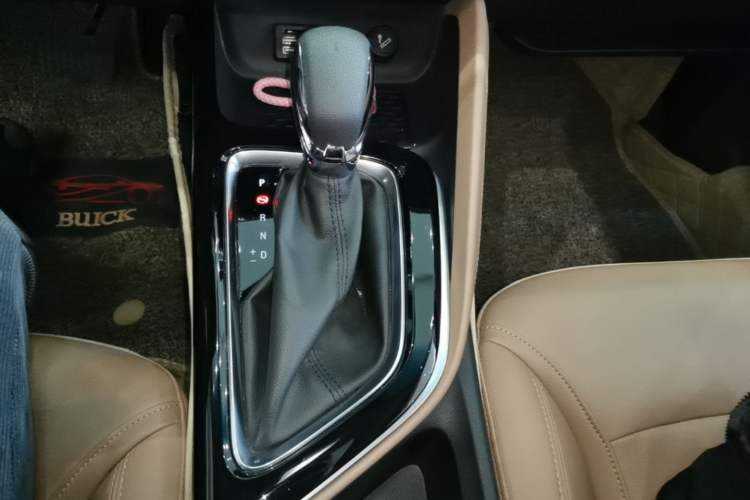 Used Buick GL6 2021 323T Mild Hybrid Connect Prestige Model Gear Lever