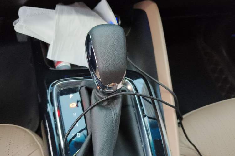 Used Buick GL6 2021 323T Mild Hybrid Connect Luxury Model Gear Lever