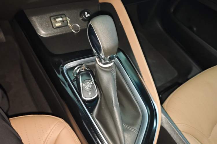 Used Buick GL6 2021 323T Mild Hybrid Connect Luxury Model Gear Lever