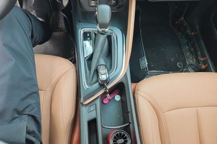 Used Buick GL6 2021 323T Mild Hybrid Connect Luxury Model Gear Lever