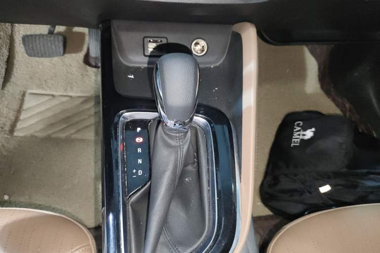 Used Buick GL6 2021 323T Mild Hybrid Connect Luxury Model Gear Lever