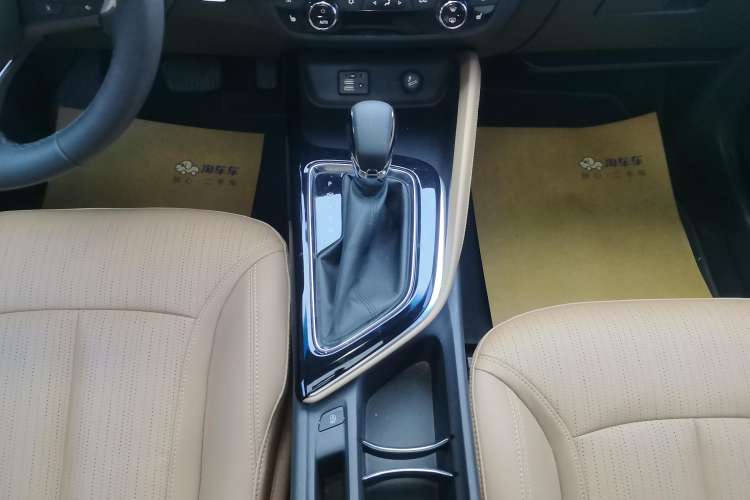 Used Buick GL6 2021 323T Mild Hybrid Connect Luxury Model Gear Lever