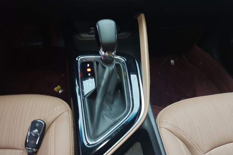 Used Buick GL6 2021 323T Mild Hybrid Connect Luxury Model Gear Lever