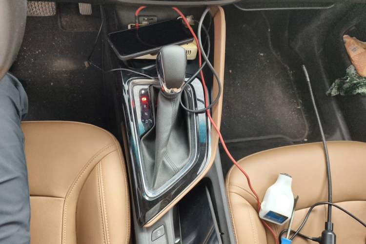 Used Buick GL6 2021 323T Mild Hybrid Connect Prestige Model Gear Lever