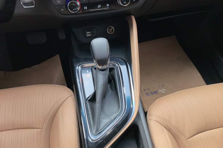 Used Buick GL6 2021 323T Mild Hybrid Connect Luxury Model Gear Lever